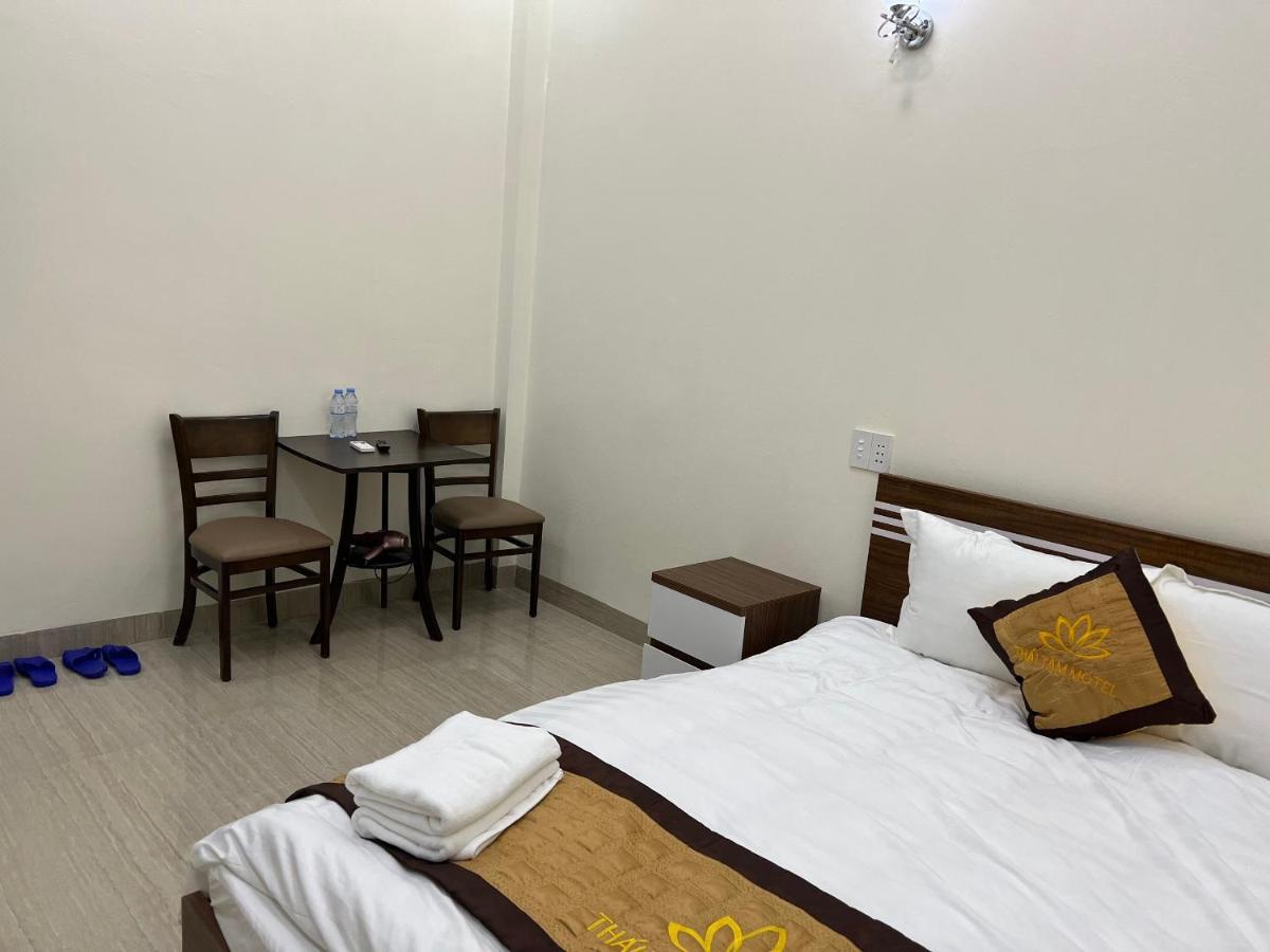 Thai Tam Motel Dong Van  Exteriör bild