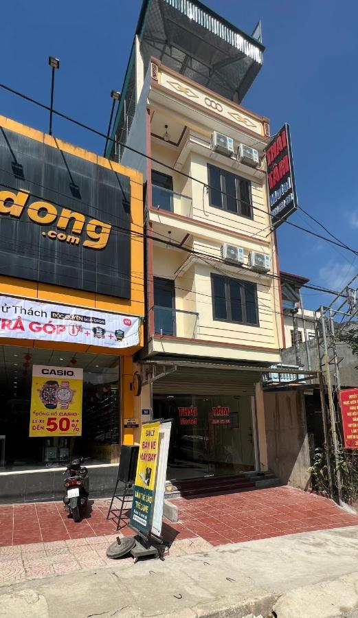 Thai Tam Motel Dong Van  Exteriör bild