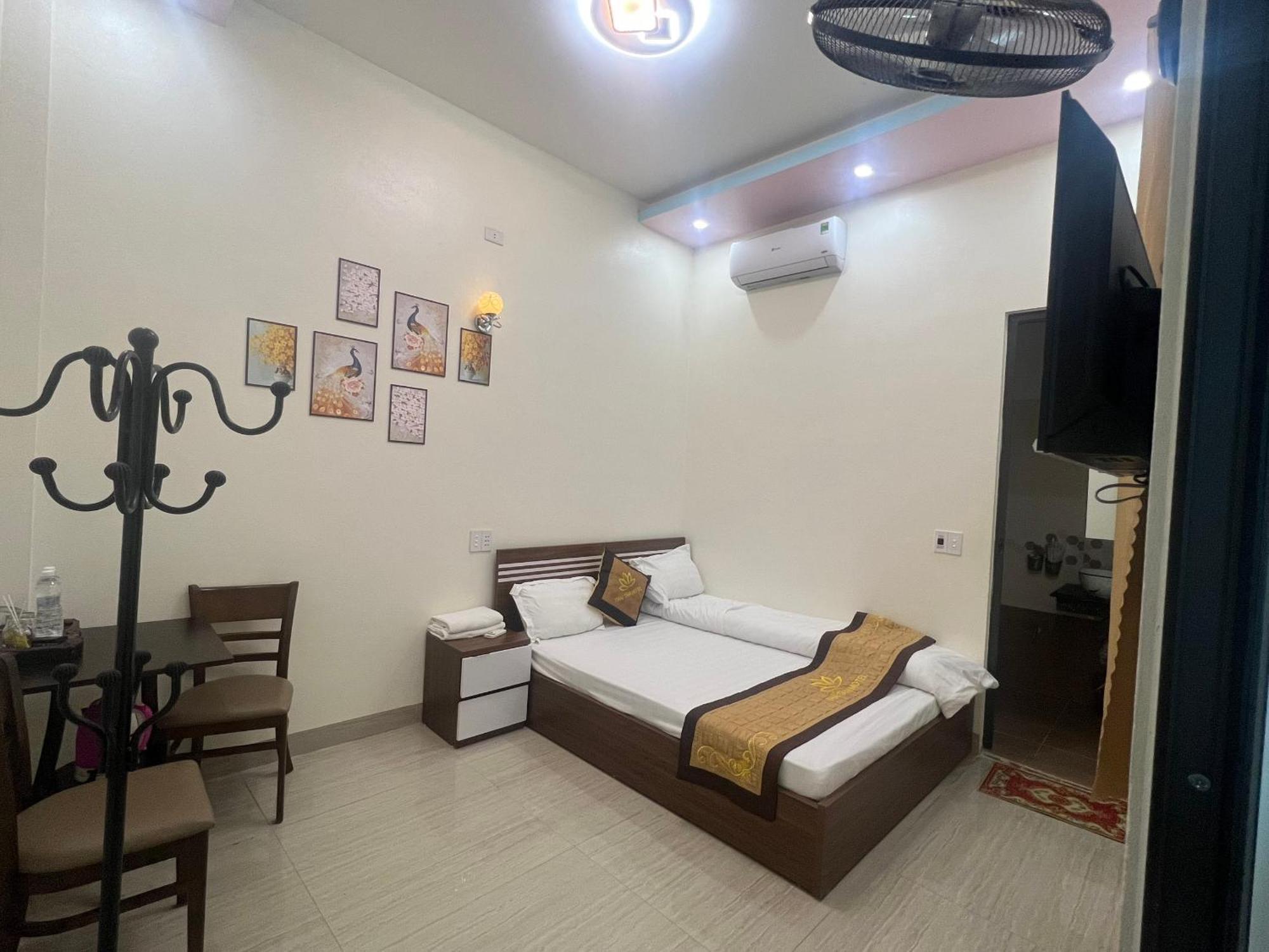 Thai Tam Motel Dong Van  Exteriör bild